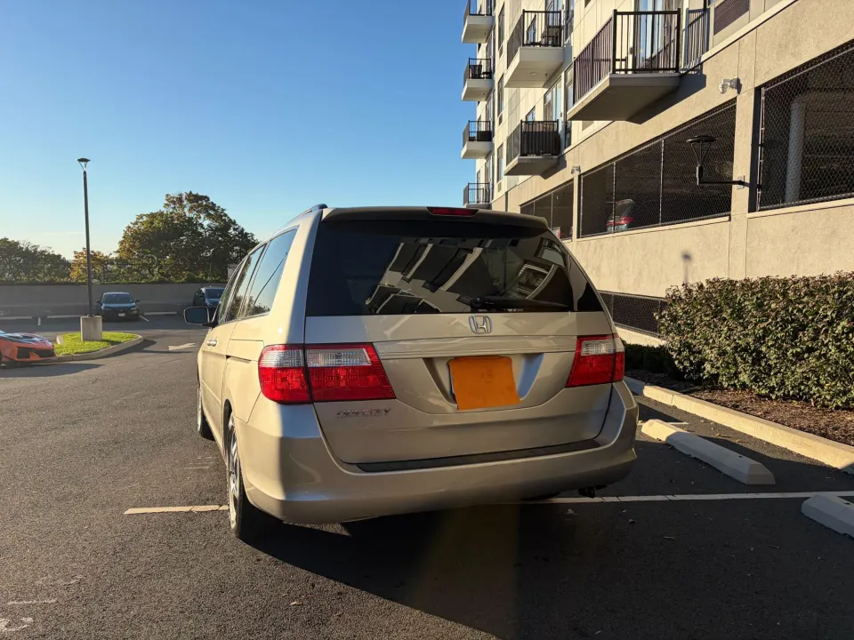 2006 Honda Odyssey, grey (Photo 5 of 14)
